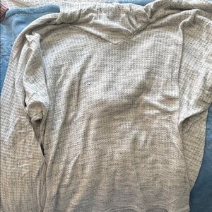 Cyrus Women's V-Neck Sweater in Light Gray